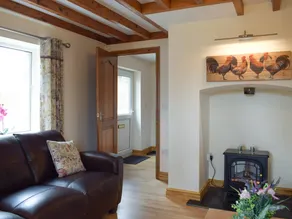 Family-oriented charming cottage with barbecue & garden - Image 4