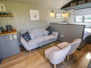 Cottage avec jacuzzi, barbecue et jardin - Image 4