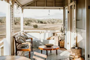 Stunning Cabin with Fireplace Perfect for a Weekend Getaway from Brisbane - Image 5