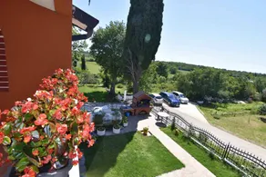 Fully equipped wonderful holiday apartment with garden - Image 4
