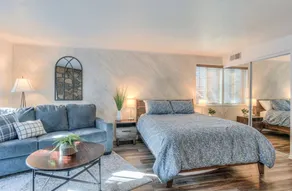Cozy Condo Near Sunriver Resort and Village Mall - Image 4