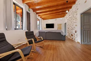 Holiday home with terrace & barbeque - Image 3