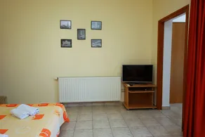 Apartments & Rooms Villa Petra - One Bedroom Apartment with Balcony and Sea View - 2 - Image 4