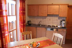 Family-oriented beautiful holiday apartment with terrace, garden & barbecue - Image 4