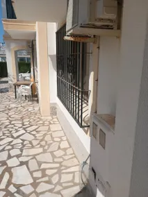 Flat with garden & pool | Garden view - Image 3
