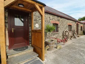 Child-friendly pleasant cottage with garden - Image 3