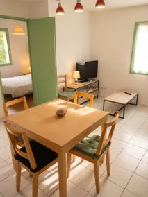 Flat with pool & garden | Garden view - Image 4