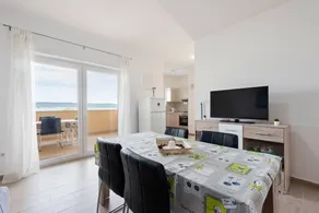 Fully equipped holiday apartment with pool | Dogs allowed - Image 2
