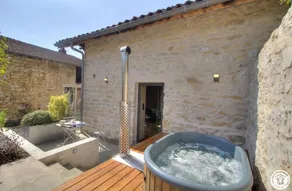 Family-friendly gite with barbeque, terrace & garden - Image 5