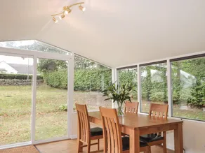 Cottage with garden - Image 3