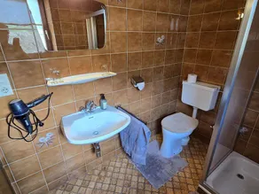 Family-oriented pleasant cabin with BBQ & garden | Mountain view - Image 2