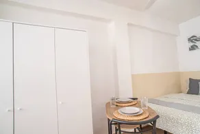 Charming dedicated room - Image 5