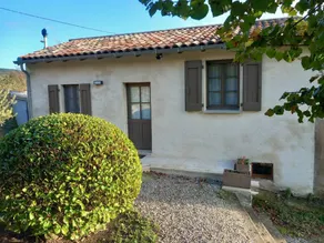 Gîte avec piscine privée, terrasse et jardin - Image 2