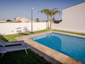 Casa con piscina privada, jardín y barbacoa - Image 4