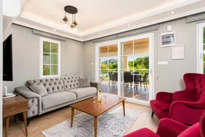 Family-friendly villa with garden, terrace & barbecue - Image 5