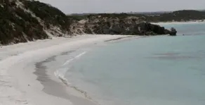 Oceanfront Getaway on Kangaroo Island in Vivonne Bay, South Australia - Image 3