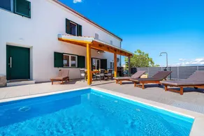 House with garden, private pool & BBQ - Image 3