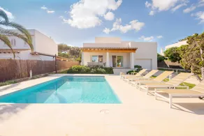 House with barbecue, terrace & pool | Close to the beach - Image 3
