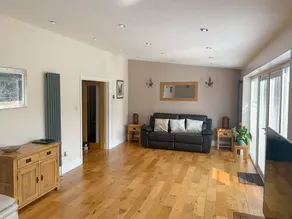 Family-friendly charming cottage with garden | River view - Image 3
