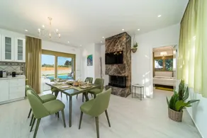 Family-friendly nice villa with garden, terrace & private pool - Image 5