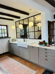 Granite house by Portsall fishing port in Brittany - Image 3
