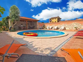 Ferienhaus mit Terrasse, Grill und privatem Pool - Image 3
