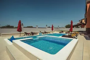 Villa mit Whirlpool, Grill und Garten - Image 5