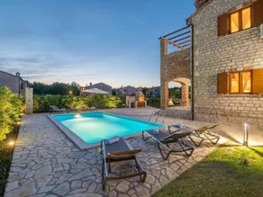 Fully equipped house with BBQ, terrace & garden | Dogs allowed - Image 3