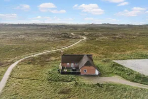 Fully equipped holiday home with jacuzzi, sauna & barbecue | Pet-friendly - Image 2