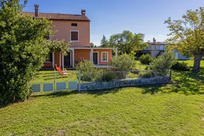 Family-oriented lovely house with barbeque, garden & private pool | Dogs allowed - Image 5