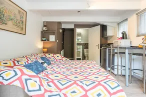 Independent studio in private garden - Image 4