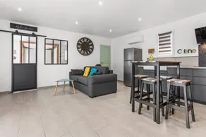 Holiday Home "Le Second Paradis" with Wi-Fi and Air Conditioning - Image 3
