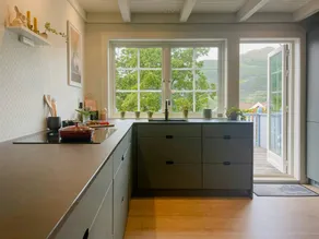 Holiday home with sauna, barbeque & terrace | Sea view | Good for workation - Image 5