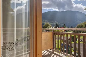 Room 'Camera Tripla N 2' with Mountain View, Shared Garden and Wi-Fi - Image 2