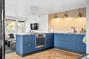 Holiday home with terrace, jacuzzi & barbeque - Image 4