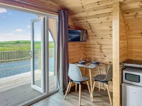 Apartment with garden | River view - Image 3