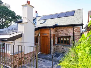 Family-friendly nice cottage with garden | Pets are welcome - Image 4