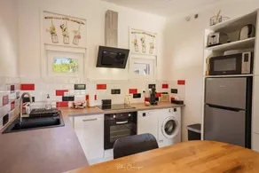 Gite with garden, BBQ & terrace - Image 4