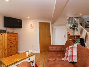 Cottage with garden - Image 5