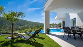 Children-friendly holiday apartment with private pool, terrace & garden | Mountain view - Image 4