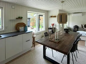House with terrace, garden & barbeque - Image 5