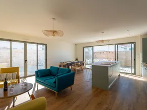 House with BBQ - Image 2