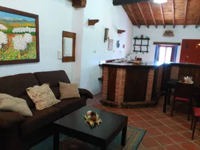 Dedicated room with pool - Image 4