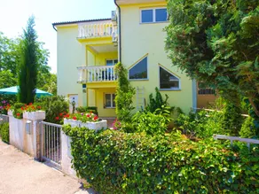 Apartamento con terraza y barbacoa | Vistas al mar - Image 2