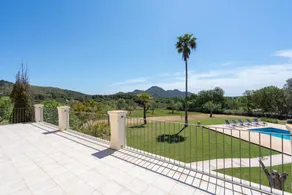 Maison avec piscine privée, jardin et barbecue | Vue jardin - Image 3