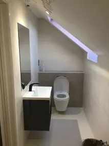 Privates Doppelzimmer mit neuem Duschbad mit Bad - Image 5