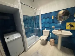 Fully equipped apartment with shared terrace, bike storage, and Wi-Fi - Image 5