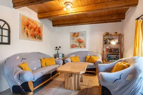 Holiday Home 'Mittelhuus' with Private Terrace, Private Garden and Wi-Fi - Image 3