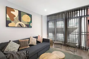 Fully equipped pleasant flat with fast internet - Image 2