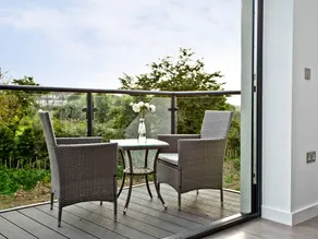 Casa vacacional con jardín y jacuzzi | Vistas al río - Image 5